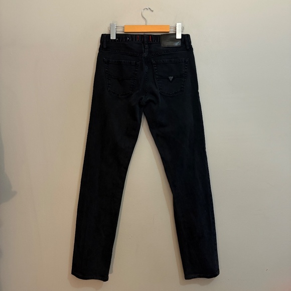 $19❄️ Guess Slim Straight Black Jeans Size 29x32 - Picture 9 of 15